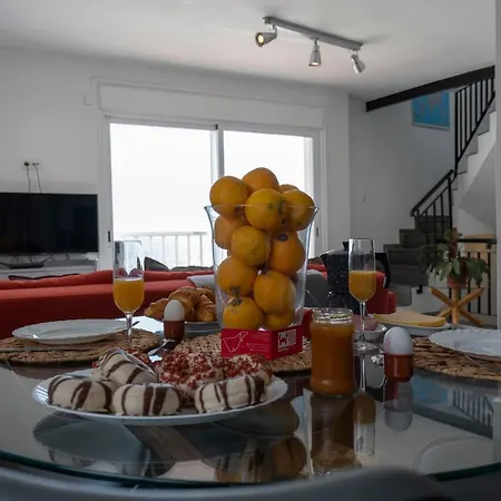Beachhouse With Amazing Terrace Next To The Ocean Apartmán Bocacangrejo
